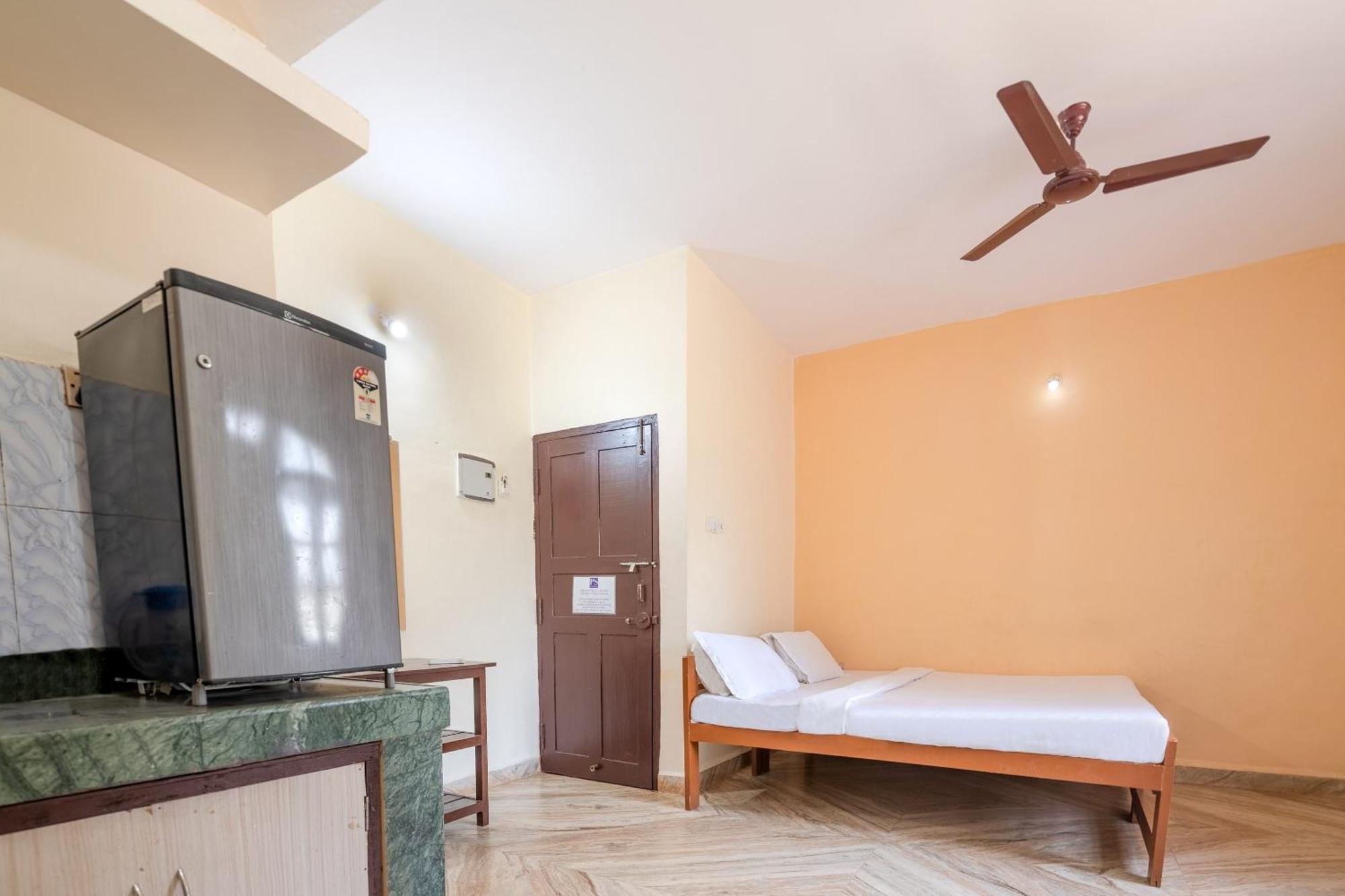 SPOT ON 36887 PS Guest House Calangute Extérieur photo